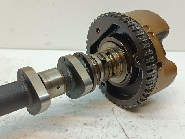 bontott SUZUKI SWIFT III Szívó Vezérműtengely