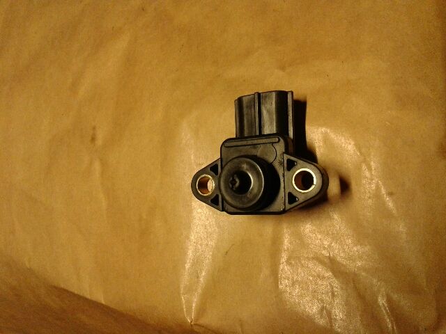 bontott SUZUKI SWIFT III Szívócső Nyomásérzékelő