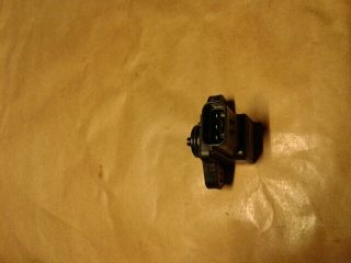 bontott SUZUKI SWIFT III Szívócső Nyomásérzékelő