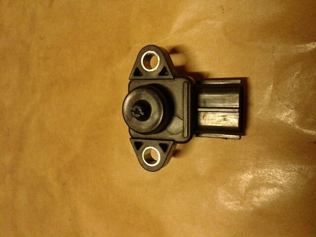 bontott SUZUKI SWIFT III Szívócső Nyomásérzékelő