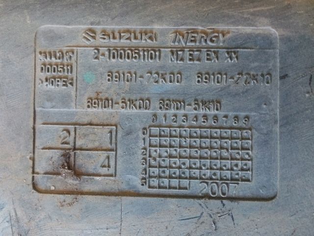 bontott SUZUKI SWIFT III Tank