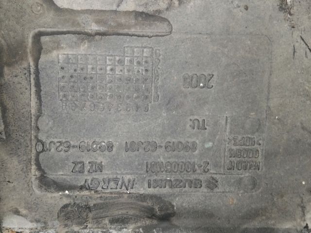 bontott SUZUKI SWIFT III Tank