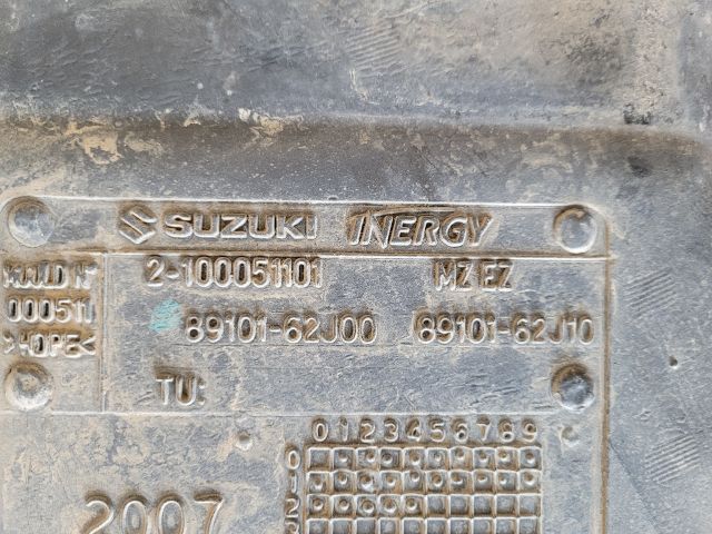 bontott SUZUKI SWIFT III Tank