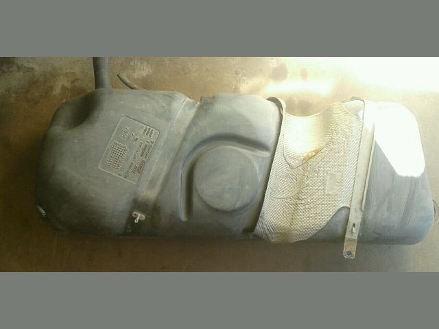 bontott SUZUKI SWIFT III Tank