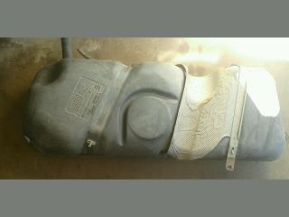 bontott SUZUKI SWIFT III Tank