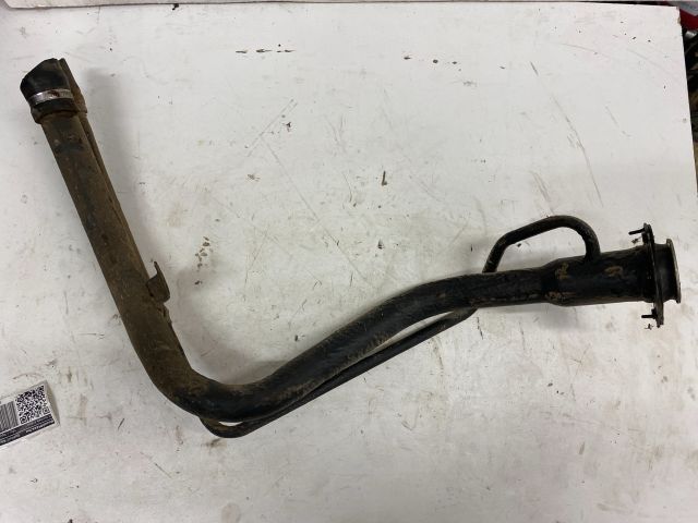 bontott SUZUKI SWIFT III Tankbetöltő Cső (Fém)