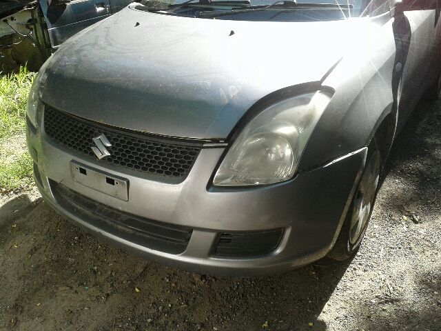 bontott SUZUKI SWIFT III Üzemanyag Szivattyú