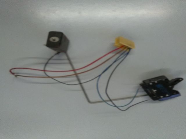 bontott SUZUKI SWIFT III Üzemanyagszint Jeladó