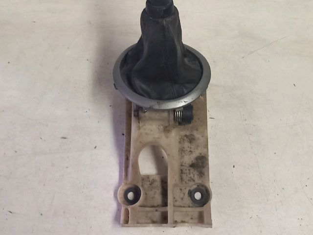 bontott SUZUKI SWIFT III Váltó Kulissza