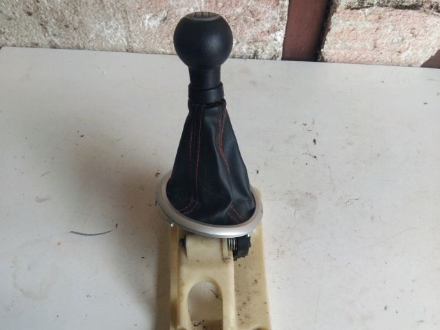 bontott SUZUKI SWIFT III Váltó Kulissza