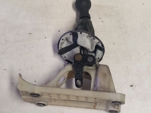 bontott SUZUKI SWIFT III Váltó Kulissza