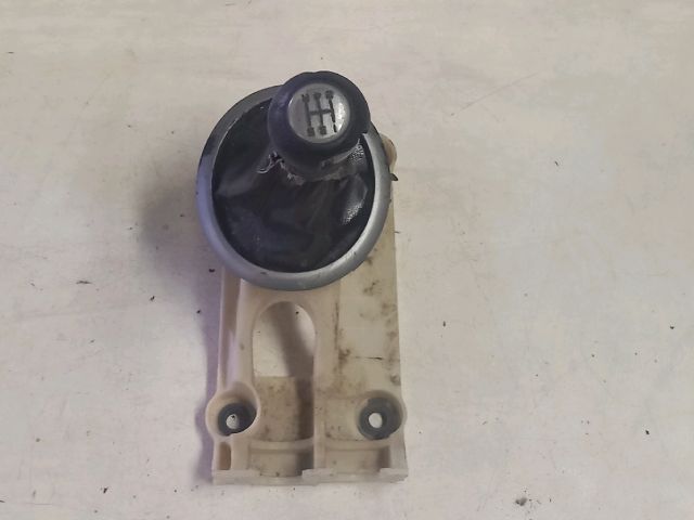 bontott SUZUKI SWIFT III Váltó Kulissza