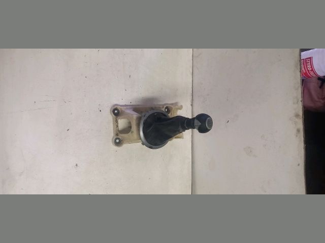 bontott SUZUKI SWIFT III Váltó Kulissza