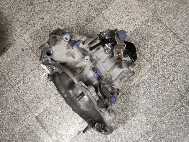 bontott SUZUKI SWIFT III Váltó (Mechanikus)