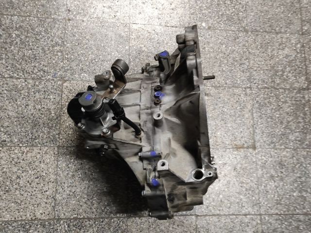 bontott SUZUKI SWIFT III Váltó (Mechanikus)