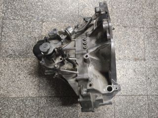bontott SUZUKI SWIFT III Váltó (Mechanikus)