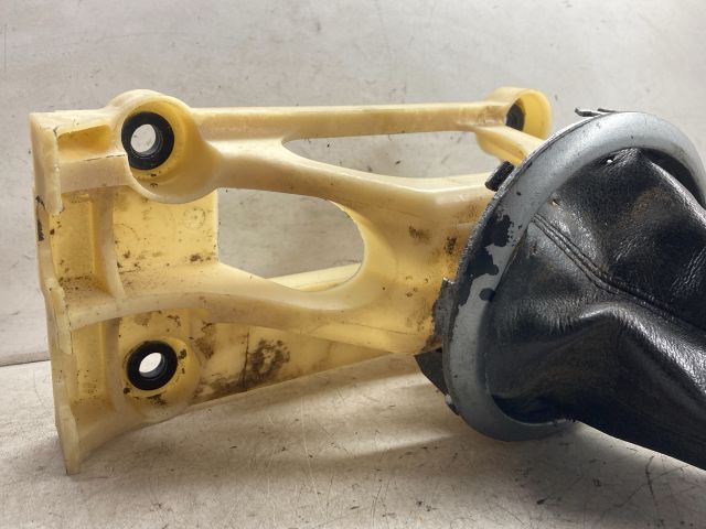 bontott SUZUKI SWIFT III Váltókar (Mechanikus)