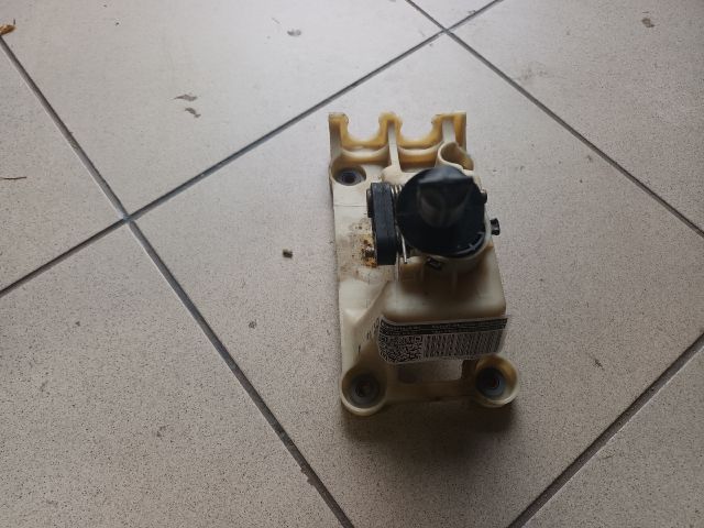 bontott SUZUKI SWIFT III Váltókar (Mechanikus)