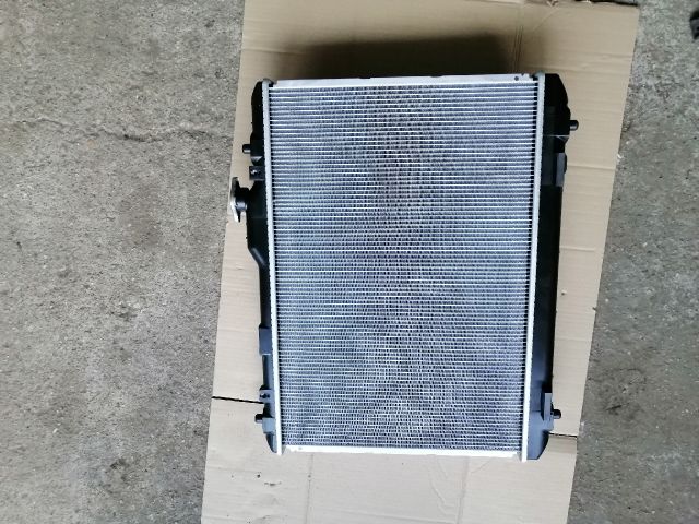 bontott SUZUKI SWIFT III Vízhűtő Radiátor (Klímás)