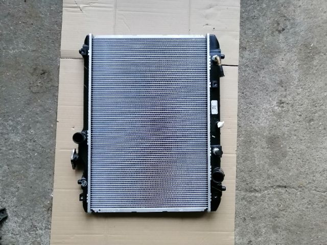 bontott SUZUKI SWIFT III Vízhűtő Radiátor (Klímás)