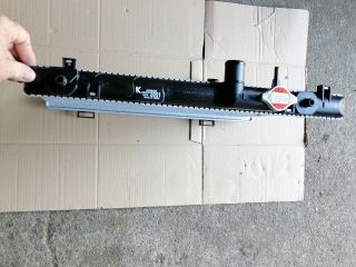 bontott SUZUKI SWIFT III Vízhűtő Radiátor (Klímás)