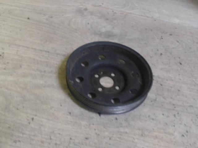 bontott SUZUKI SWIFT III Vízpumpa Szíjtárcsa