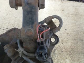 bontott SUZUKI SWIFT III Bal első Kerékagy