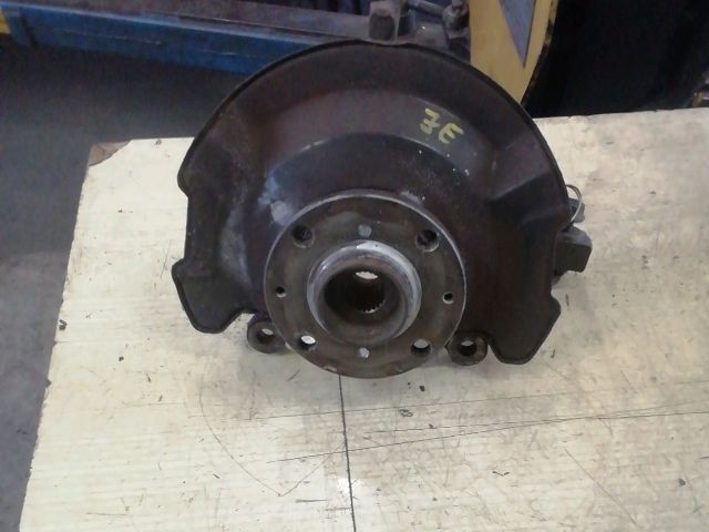 bontott SUZUKI SWIFT III Jobb első Kerékagy