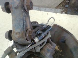 bontott SUZUKI SWIFT III Jobb első Kerékagy