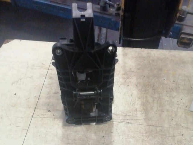 bontott SUZUKI SWIFT III Automata Váltókar