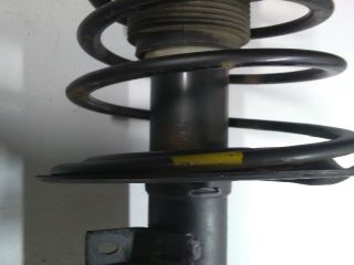 bontott SUZUKI SWIFT III Bal első Gólyaláb (Lengécsillapító, Rugó)