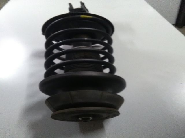 bontott SUZUKI SWIFT III Bal első Gólyaláb (Lengécsillapító, Rugó)