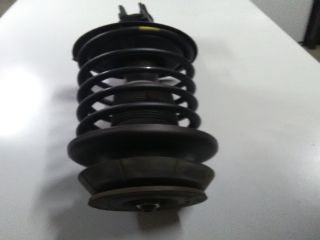 bontott SUZUKI SWIFT III Bal első Gólyaláb (Lengécsillapító, Rugó)