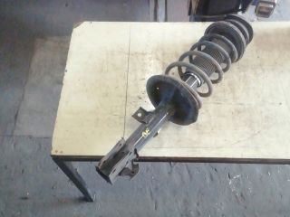 bontott SUZUKI SWIFT III Bal első Gólyaláb (Lengécsillapító, Rugó)