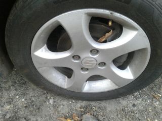 bontott SUZUKI SWIFT III Bal első Rugó