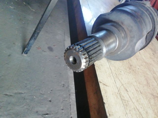 bontott SUZUKI SWIFT III Bal Féltengely