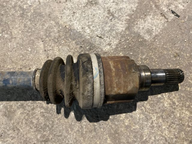 bontott SUZUKI SWIFT III Bal Féltengely