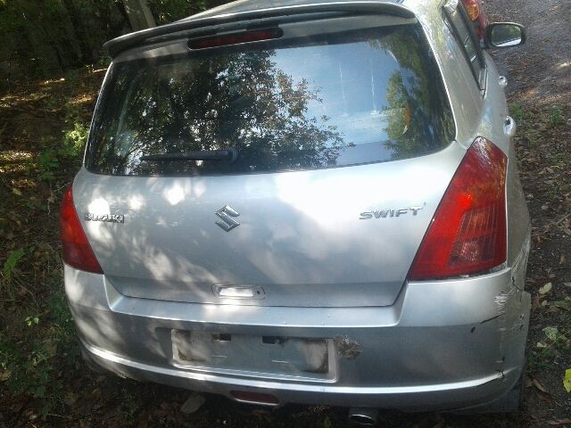 bontott SUZUKI SWIFT III Bal Féltengely