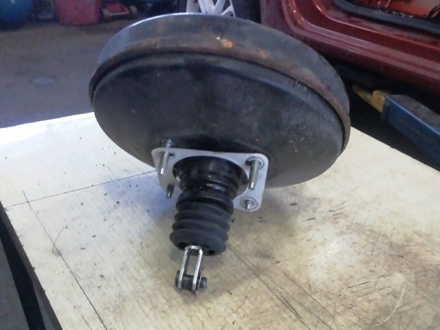 bontott SUZUKI SWIFT III Fékrásegítő