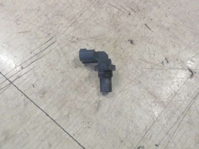 bontott SUZUKI SWIFT III Főtengely Fordulatszám Jeladó