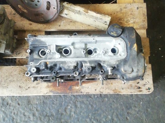 bontott SUZUKI SWIFT III Hengerfej