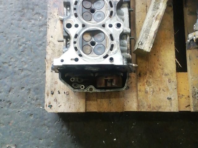 bontott SUZUKI SWIFT III Hengerfej