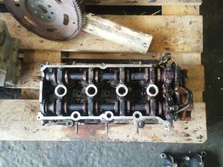 bontott SUZUKI SWIFT III Hengerfej