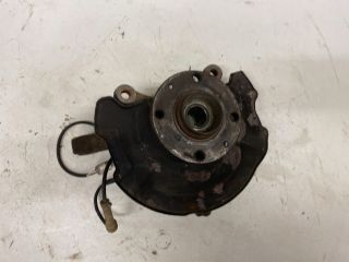 bontott SUZUKI SWIFT III Jobb első Csonkállvány Kerékaggyal