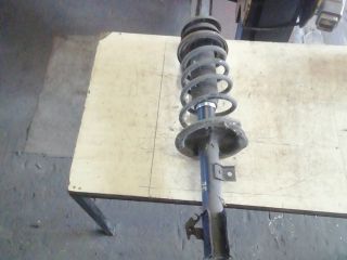 bontott SUZUKI SWIFT III Jobb első Gólyaláb (Lengécsillapító, Rugó)