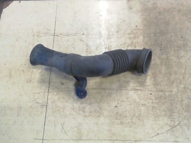 bontott SUZUKI SWIFT III Légbeömlő Cső