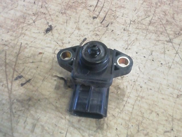 bontott SUZUKI SWIFT III Szívócső Nyomásérzékelő