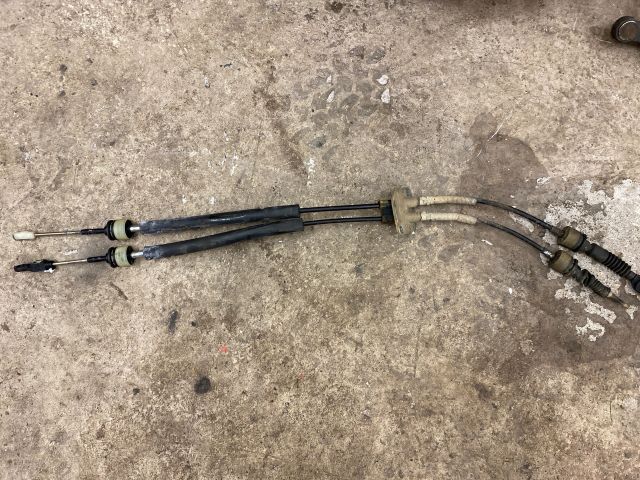 bontott SUZUKI SWIFT III Váltó Bowden