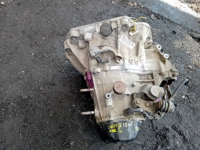 bontott SUZUKI SWIFT III Váltó (Mechanikus)
