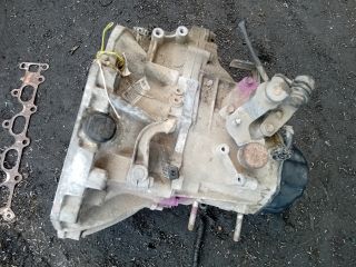 bontott SUZUKI SWIFT III Váltó (Mechanikus)